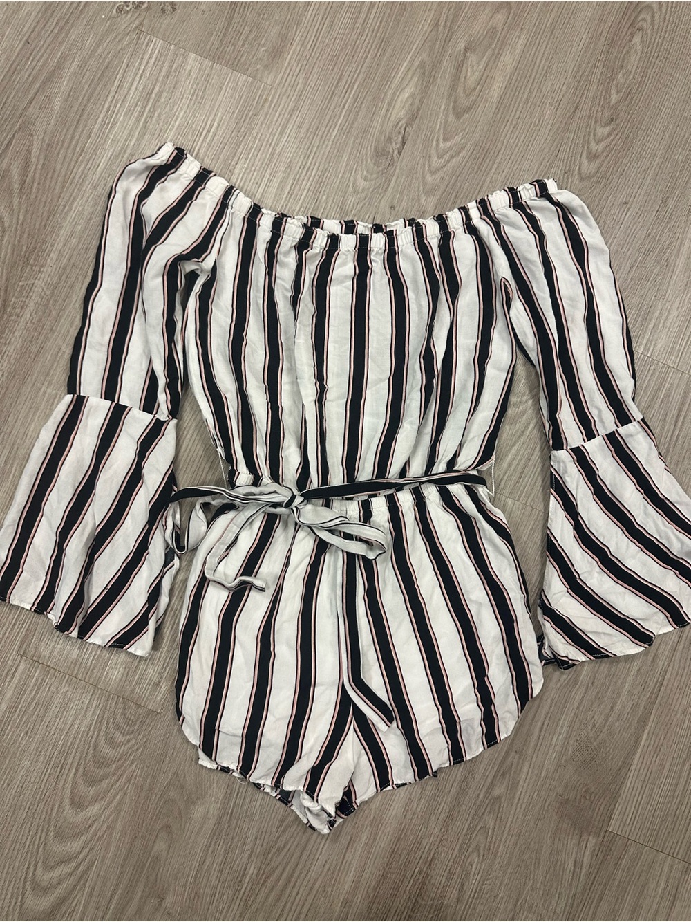 silence + noise Cream Striped Off-Shoulder Romper XS